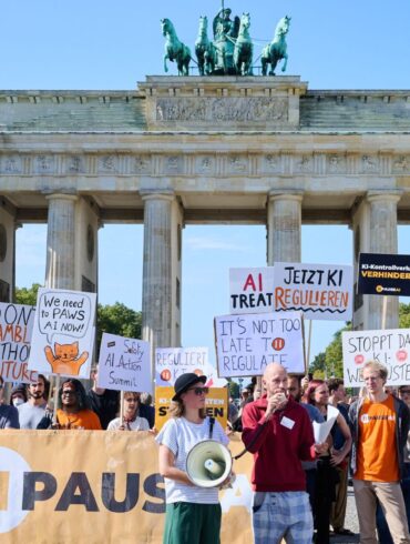 Geld vom Bund gibt es unter anderem für die Absicherung von Demonstrationen.