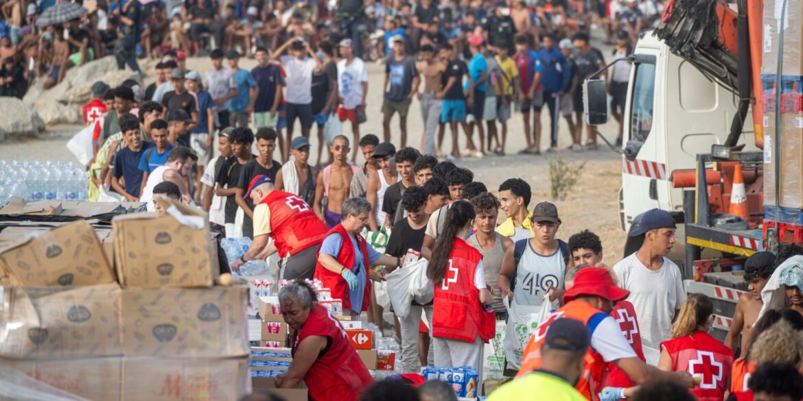 Die meisten Migranten kehrten bald freiwillig zurück, aber Tausende halten sich noch in Ceuta auf. (Archivbild)