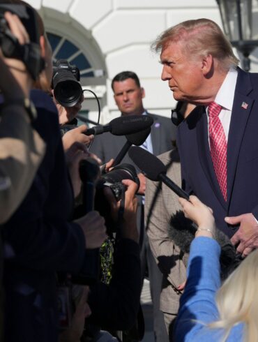 Trump teilt erneut gegen die Ukraine aus.