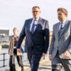 Schweitzer zieht morgen ins Ministerium ein.
