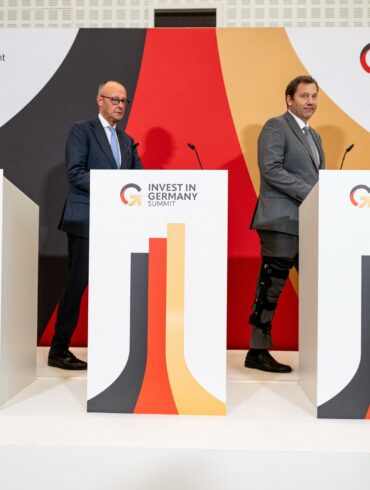 Merz und Klingbeil sagten den Investoren zu, den Reformkurs fortzusetzen.