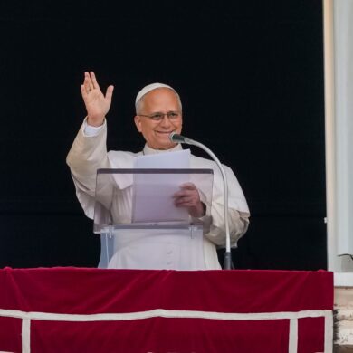Papst spricht nach überstandener OP Angelus-Gebet