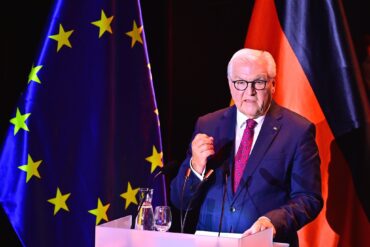 Bundespräsident Frank-Walter Steinmeier spricht beim Festakt zum Tag der Deutschen Einheit