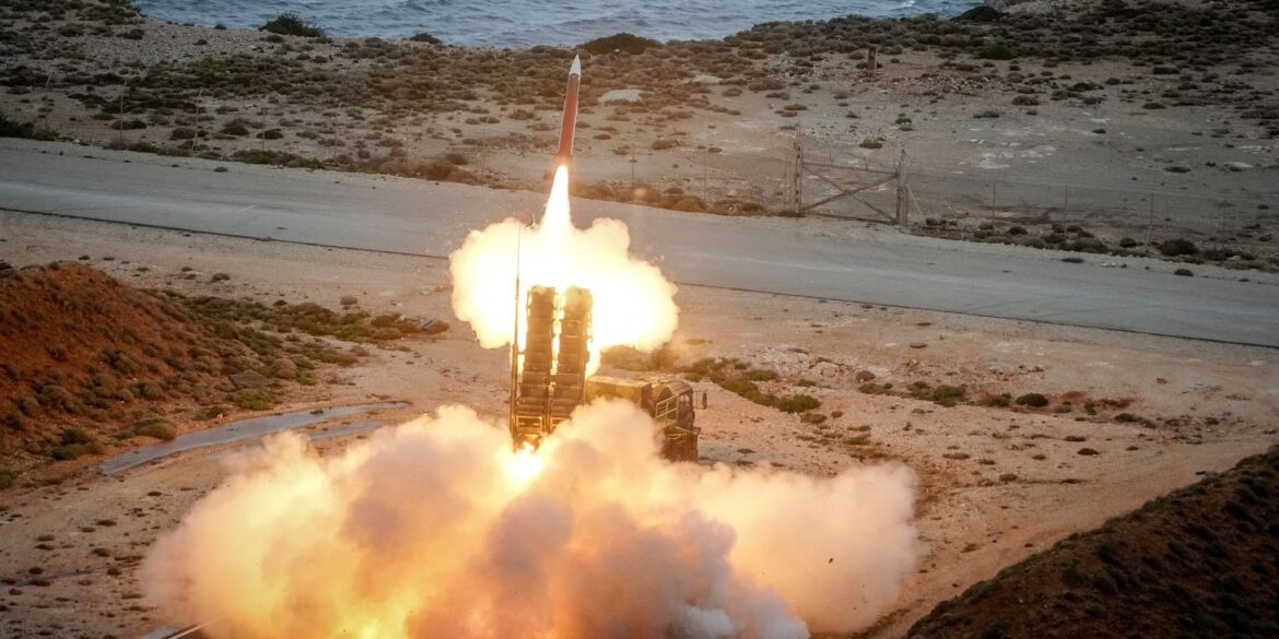Luftwaffe feuert eine Patriot-Flugabwehrrakete