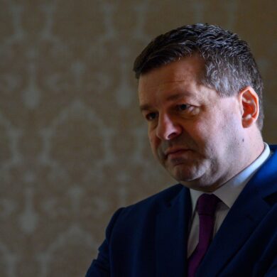«Trauen uns die Menschen vollumfänglich zu, die Probleme der Zukunft zu lösen? Und da müssen wir eingestehen: Im Moment ist das nicht der Fall, sonst hätten wir bessere Zustimmungswerte», sagt der CDU-Politiker Sven Schulze. (Archivbild)