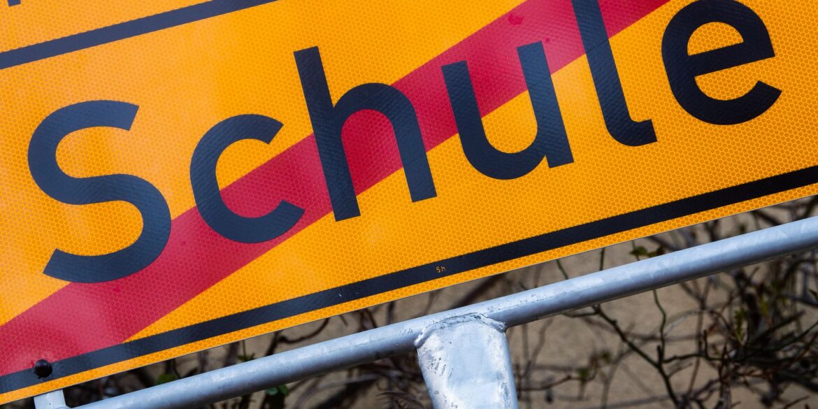 Die Zahl der Schulabgänger ohne Abschluss steigt immer weiter an. (Illustration)