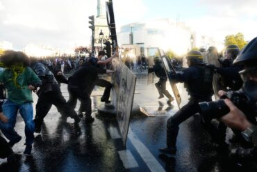 Die Schulproteste in Frankreich dauern an.