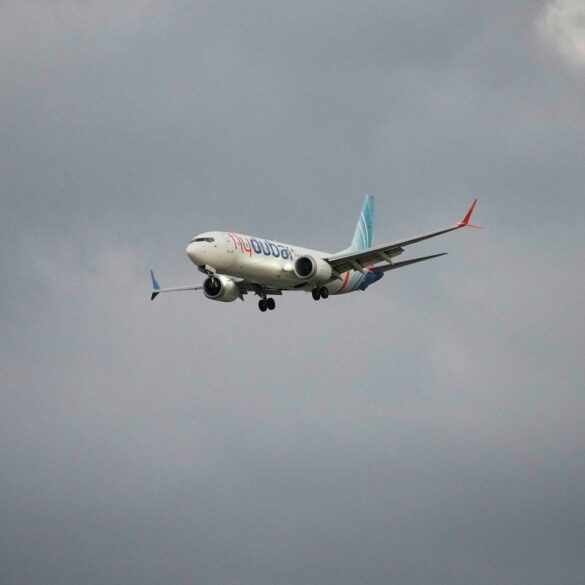 Die Hintergründe zu der gewaltsamen Auseinandersetzung in einer Maschine der Fluggesellschaft Flydubai sind weiter unklar.