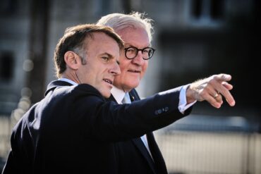Steinmeier und Macron scheiden beide im kommenden Jahr aus ihren Ämtern.