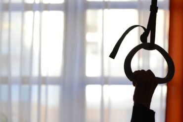 Eine neue medizin-ethische Leitlinie soll helfen, auch über bestehende andere Handlungsoptionen aufzuklären, wenn Menschen in existenzieller Not über einen assistierten Suizid nachdenken. (Symbolfoto)