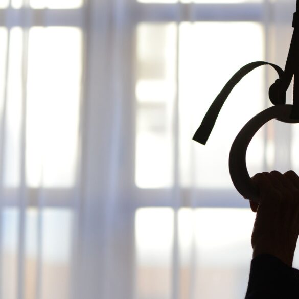 Eine neue medizin-ethische Leitlinie soll helfen, auch über bestehende andere Handlungsoptionen aufzuklären, wenn Menschen in existenzieller Not über einen assistierten Suizid nachdenken. (Symbolfoto)
