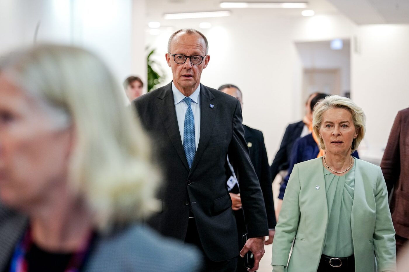 Rückschlag für Ursula von der Leyens Kanada-Pläne: Bundeskanzler Friedrich Merz setzte gemeinsam mit Kollegen durch, dass der Begriff «assoziiertes Mitglied» für Kanada vorerst nicht gebraucht wird. (Archivbild)
