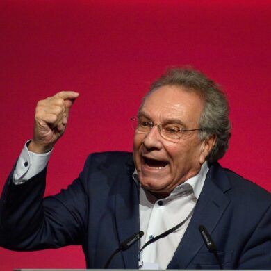 Der bisherige Landesvorsitzende des BSW in Bayern stemmt sich gegen Nähe zur AfD. (Archivbild)