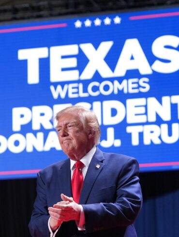 Es ist bereits Trumps dritte Reise nach Texas innerhalb eines Monats.