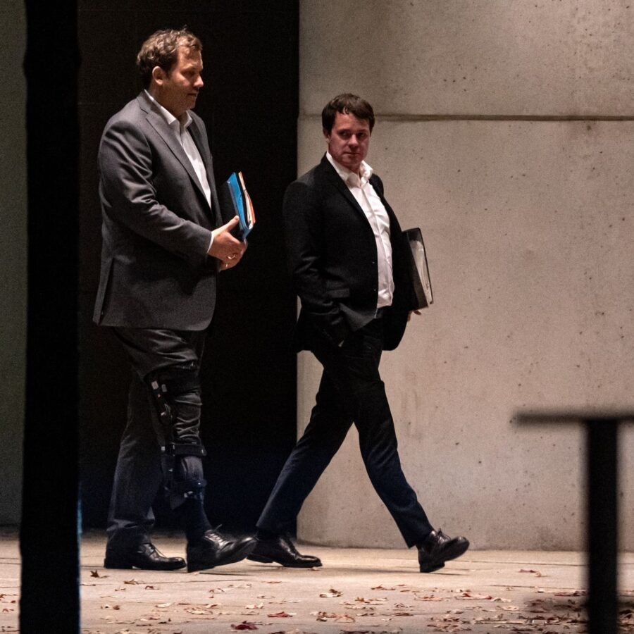 SPD-Chef Klingbeil verließ das Kanzleramt um 22.09 Uhr.