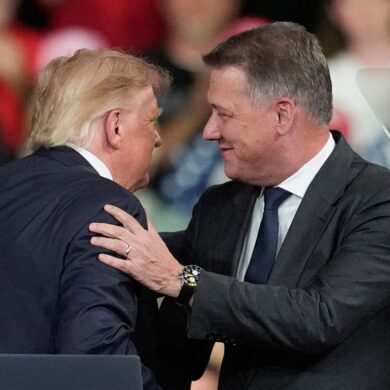 Trump und Audi-Chef Döllner bei der Wahlkampfveranstaltung. (Archivbild)