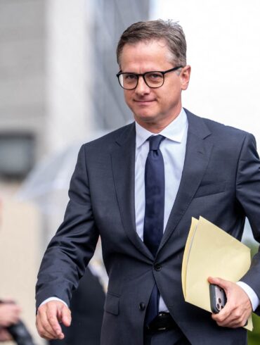 Gesundheitsminister Linnemann hat im Bundeskabinett grünes Licht für seine Pflegestrukturkommission erhalten. (Archivbild)