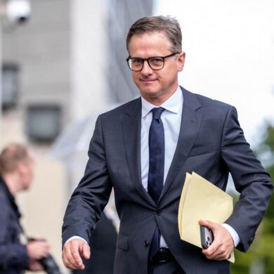 Gesundheitsminister Linnemann hat im Bundeskabinett grünes Licht für seine Pflegestrukturkommission erhalten. (Archivbild)
