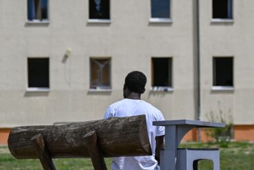 Die Zahl der Asylsuchenden, die nach Deutschland kommen, ist in den vergangenen zwei Jahren deutlich gesunken. (Symbolbild)
