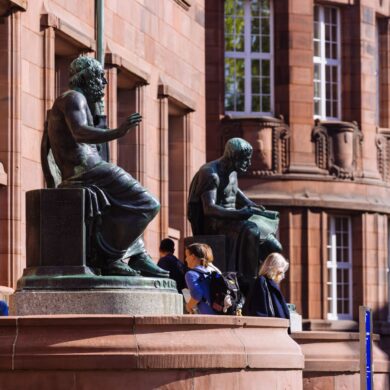 Die Universität Freiburg gehört zu den Hochschulen, die künftig den Titel «Exzellenzuniversität» tragen darf.