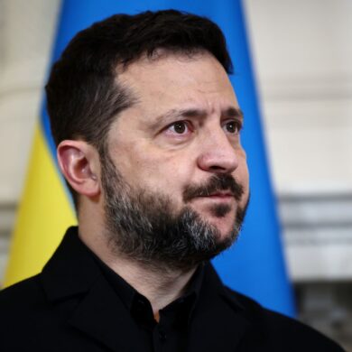 Der ukrainische Präsident Wolodymyr Selenskyj will sich nicht mehr an die von US-Präsident Donald Trump verkündete Waffenruhe für Energieinfrastruktur halten und wieder russische Ölraffinerien angreifen.