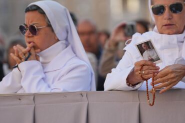 Im Vatikan wurde für den Papst gebetet.