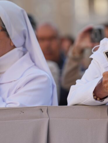 Im Vatikan wurde für den Papst gebetet.