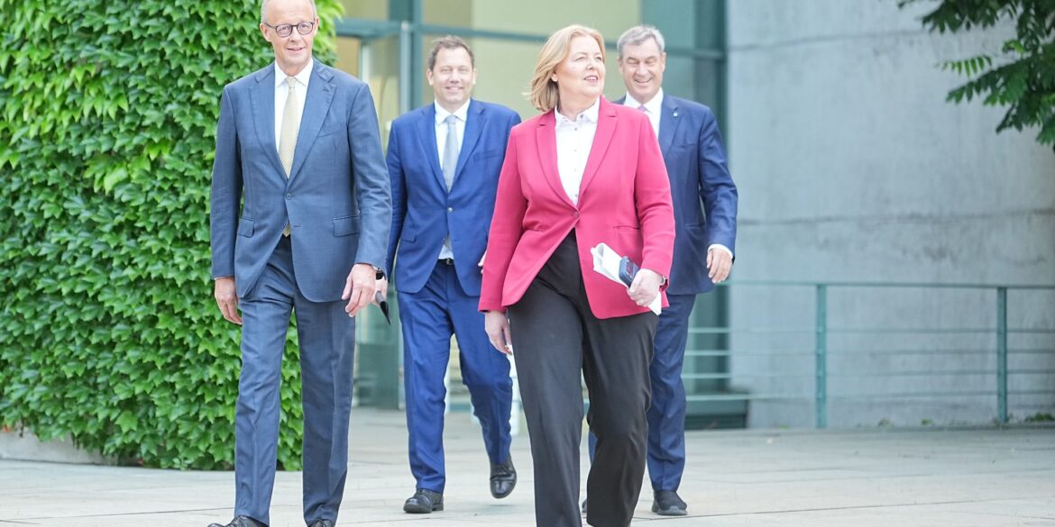 Im Koalitionsausschuss treffen sich die Spitzen von Union und SPD. (Archivbild)