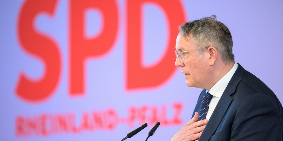 Schweitzer wirbt nach 35 Jahren SPD-Regierung in Rheinland-Pfalz für die erste Koalition mit der CDU im Bundesland. (Archivbild)