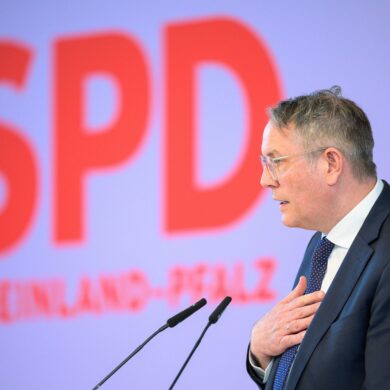 Schweitzer wirbt nach 35 Jahren SPD-Regierung in Rheinland-Pfalz für die erste Koalition mit der CDU im Bundesland. (Archivbild)
