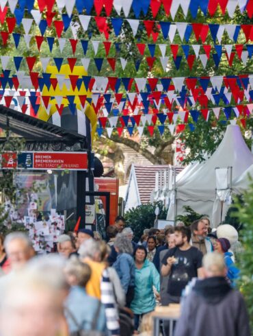 Rund 400.000 Menschen haben am Wochenende Bremen besucht und den Tag der Deutschen Einheit gefeiert.