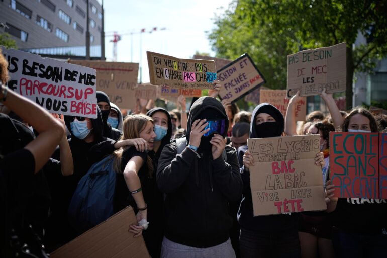 Seit Wochen demonstrieren die Schülerinnen und Schüler (Archivbild).