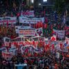 In Barcelona haben zahlreiche Menschen gegen Wohnungsnot demonstriert.