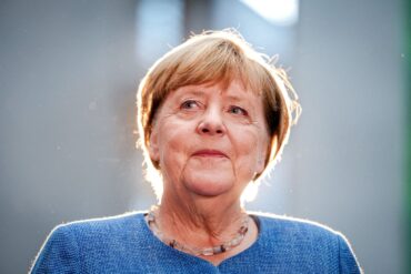 Altkanzlerin Merkel zeigt sich fünf Jahre nach ihrem Abschied aus dem Amt wieder häufig in der Öffentlichkeit. (Archivbild)