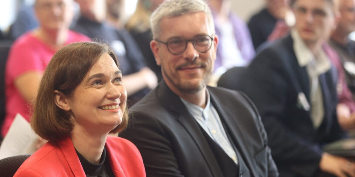 «Nun beginnt die Arbeit», sagte Grünen-Fraktionschefin Müller mit Blick auf die anstehenden Koalitionsverhandlungen.