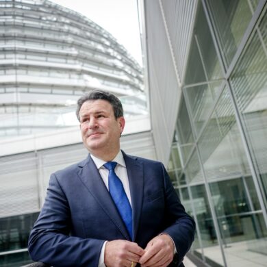Hubertus Heil, heute einfacherer Abgeordneter im Bundestag, denkt über eine Kandidatur für den Vorsitz seiner Partei nach. (Archivbild)