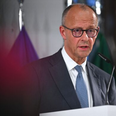 Mert hielt bei der Verleihung des Westfälischen Friedenspreises an die Nato die Laudatio.