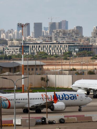 Nach dem Vorfall auf einem Flydubai-Flug nach Tel Aviv berichten US-Medien über brisante Informationen zu dem mutmaßlichen Angreifer. (Archivbild)