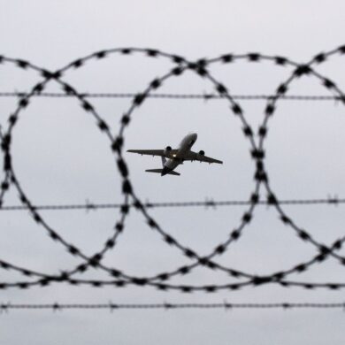 Künftig dürfen EU-Staaten abgelehnte Asylbewerber auch in Zentren außerhalb der EU bringen. (Symbolbild)
