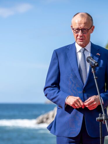 Merz ist zum zweiten Mal innerhalb von fünf Monaten in Montenegro.