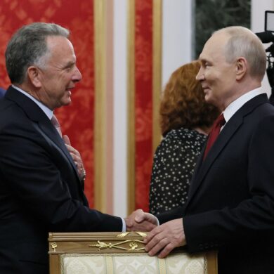 Der US-Unterhändler Steve Witkoff will bei einem neuen Besuch in St. Petersburg Kremlchef Wladimir Putin neue Vorschläge für eine Friedenslösung im russischen Angriffskrieg gegen die Ukraine unterbreiten. (Archivbild)