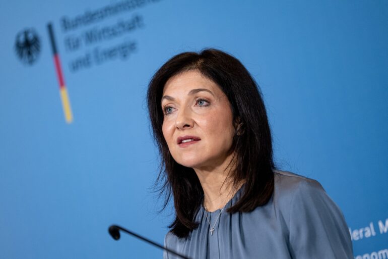 Die Linke wendet sich wegen eines Instagram-Beitrags des Wirtschaftsministeriums nun an das Bundesverfassungsgericht. (Archivbild)