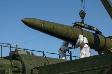 Die neuen Sanktionen richten sich gegen den militärisch-industriellen Komplex in Russland. (Archivbild)