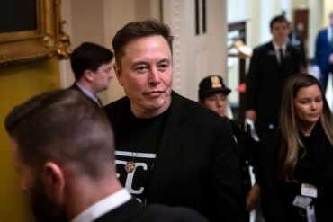 Der US-Tech-Milliardär Elon Musk wirft dem ukrainischen Militär vor, sein Satelliteninternet Starlink unerlaubt für militärische Angriffe auf russische Ziele genutzt zu haben. (Archivbild)