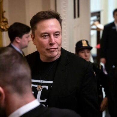 Der US-Tech-Milliardär Elon Musk wirft dem ukrainischen Militär vor, sein Satelliteninternet Starlink unerlaubt für militärische Angriffe auf russische Ziele genutzt zu haben. (Archivbild)