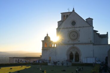 In der Basilika San Francesco ist Franz von Assisi begraben.
